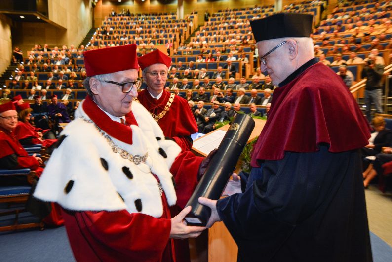 Tłumaczenia symultaniczne w j. angielskim podczas Inauguracji roku akademickiego na Uniwersytecie Jagiellońskim ANGOS