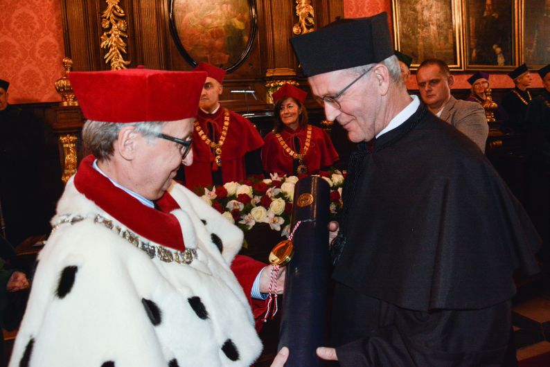 Nico van Straalen uhonorowany doktoratem honoris causa UJ