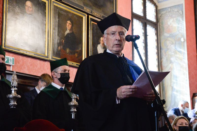 Tłumaczenie symultaniczne w j. niemieckim – doktorat honoris causa UJ dla prof. Reinera Schmidt`a