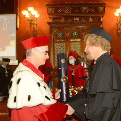 Profesor Wojciech Żurek doktorem honoris causa Uniwersytetu Jagiellońskiego Tłumaczenia ANGOS
