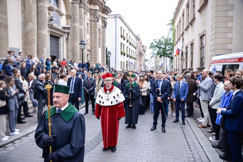 Tłumaczenia symultaniczne podczas inauguracji 660. roku akademickiego na Uniwersytecie Jagiellońskim